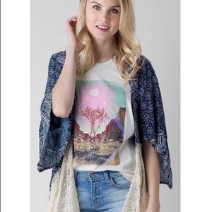 Gimmicks by Buckle Kimono